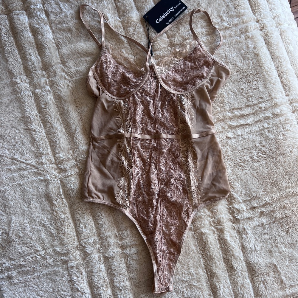 Fashion Lace Bodysuit